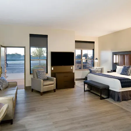 Clubhouse Hotel Sioux Falls-2